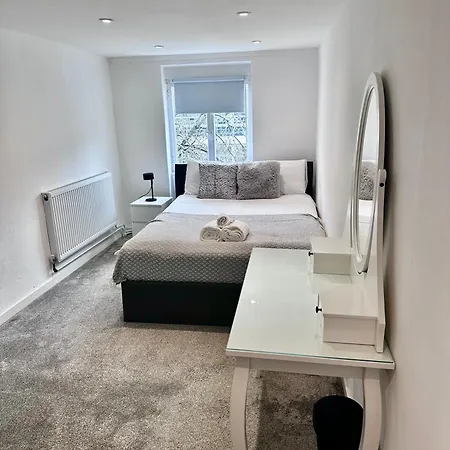 Floor 2bed Flat
