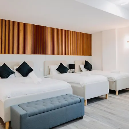 Hotel Wns Skylines Village London