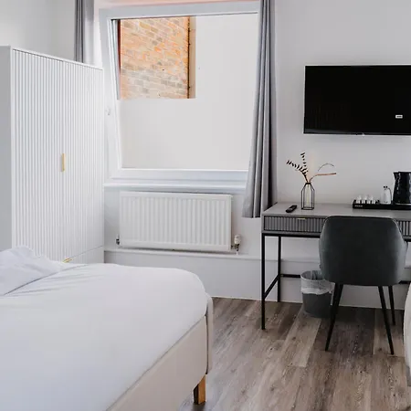 Wns Skylines Village * London