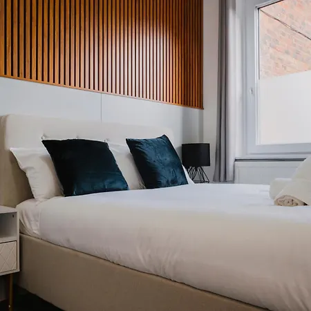Wns Skylines Village Hotel