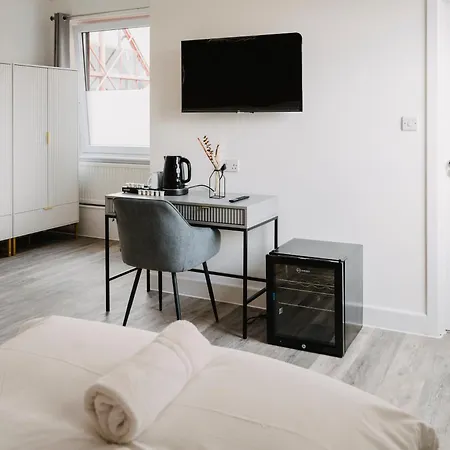 Hotel Wns Skylines Village London