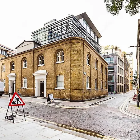 Pepys House A Modern Touch Of History *