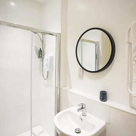Kingston Luxe Riverside Belvilla *