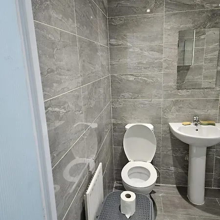 One Bedroom Flat *
