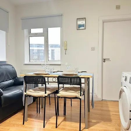 Acacia Wembley Stadium Apartments, By Edens Appartamento Londra