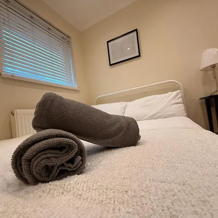 Two Bedroom Flat In The Heart Of *