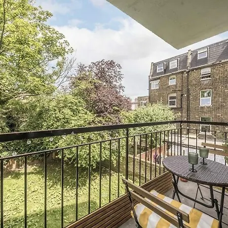 Apartment Bright Newly Refurbished