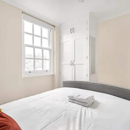 Marylebone With Spacious Kitchen And Living Area Apartment