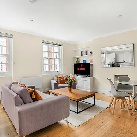 Apartment Marylebone With Spacious Kitchen And Living Area *