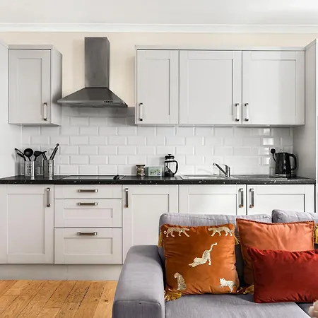 Marylebone With Spacious Kitchen And Living Area * London
