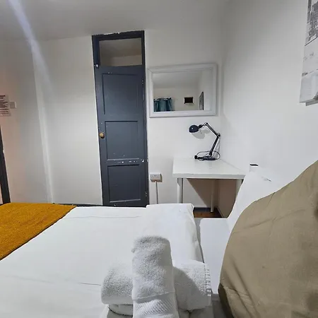 Guest house E14 *