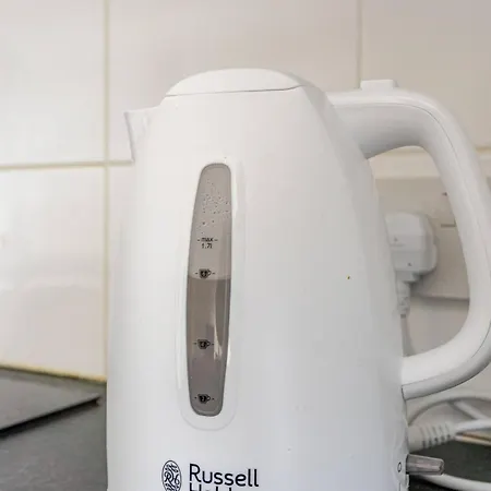 London 2 Bed Sleeps 5 To 6 Netflix Family Friendly Apartment *