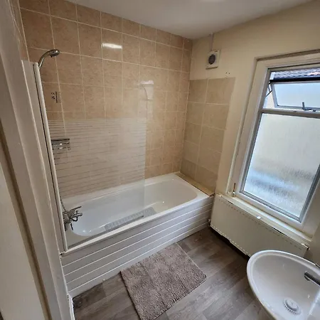 Apartment London 2 Bed Sleeps 5 To 6 Netflix Family Friendly *