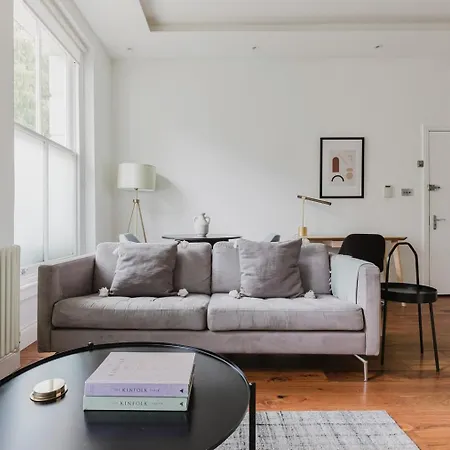 Blueground Bayswater Furnished Decorated Lon-592 Apartment London