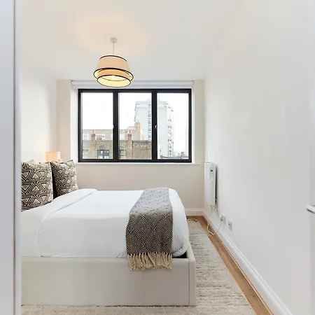The Goodge Street Place - Bright 2bdr Flat * London