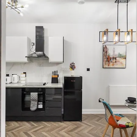 Modern 2 Bed In Bow With Garden Apartment London
