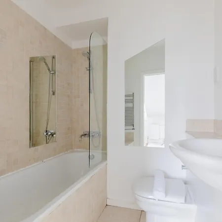 Elegant 2bd Flat Near Regent's Park London