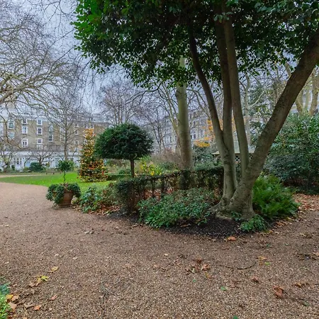 Incredibly Located 1bd Flat Earl's Court * London