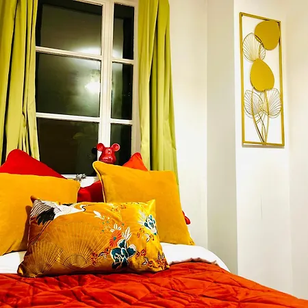 Modern Flat In Canary Wharf London