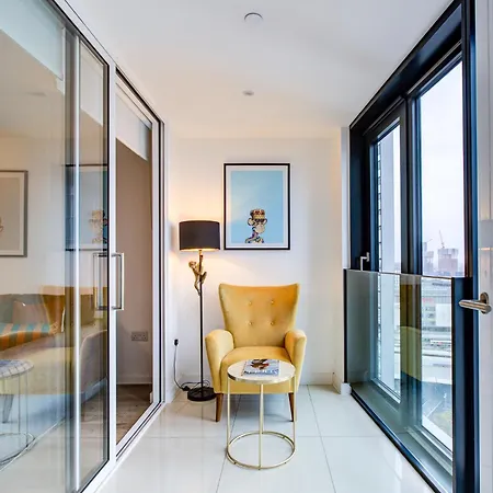 Apes Tower 3 By Artsy * London
