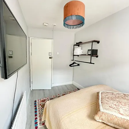Soho 2 Guest house *