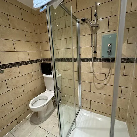 Apartment One Bedroom Flat Victoria London