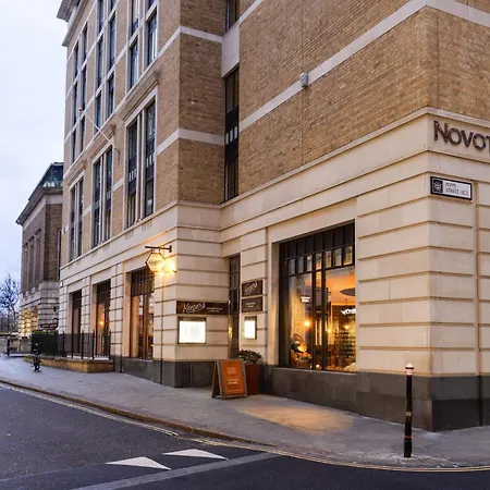 Novotel Tower Bridge Hotel 4*
