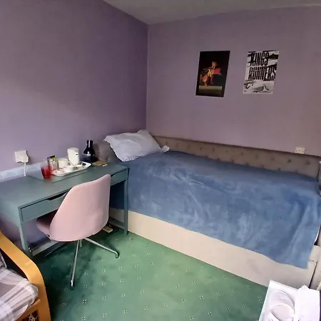 Guest house Cosy Single Only For Ladies In Tower Bridge