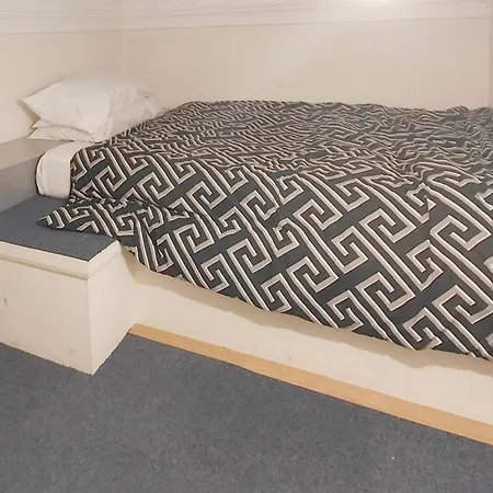 Large House In London's Trendiest Area Homestay London