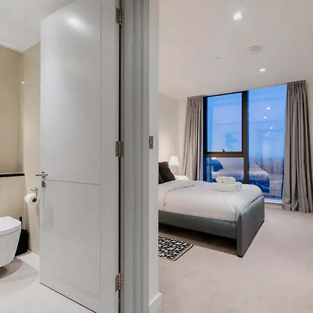 Luxury 2-bed Next To Hyde Park * London