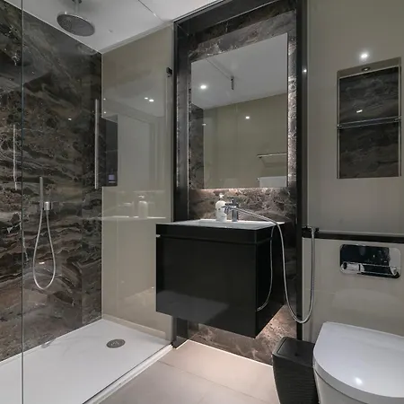 Apartment Luxury 2-bed Next To Hyde Park London