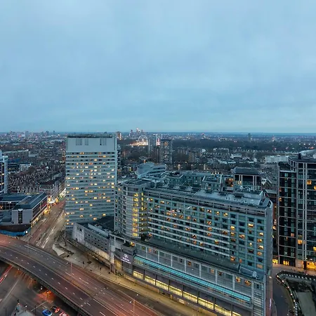 Luxury 2-bed Next To Hyde Park Apartment