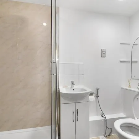 Apartment E15stratford 3bed 2bath Parking *