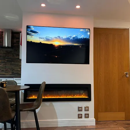 E15stratford 3bed 2bath Parking Apartment *