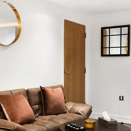 E15stratford 3bed 2bath Parking London