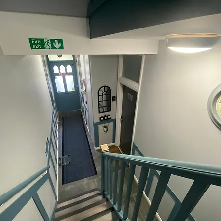 Elegance Suits 20 Minutes To Bed & Breakfast London