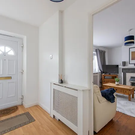 Long In Chingford Perfect For Contractors * Enfield