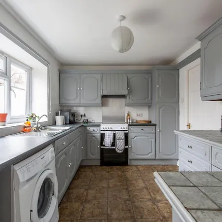 Apartment Long In Chingford Perfect For Contractors
