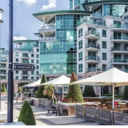 Flat In For 4 Apartment London