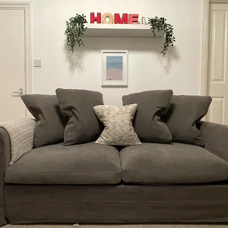Apartment Stunning 2 Bed Flat In Central Fulham *