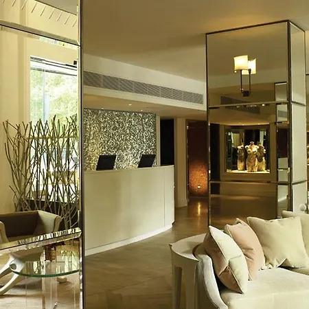 The Athenaeum & Residences 5*