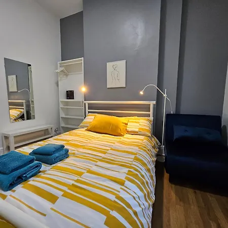 Modern Spacious 10 Minutes From Big Ben Affittacamere *
