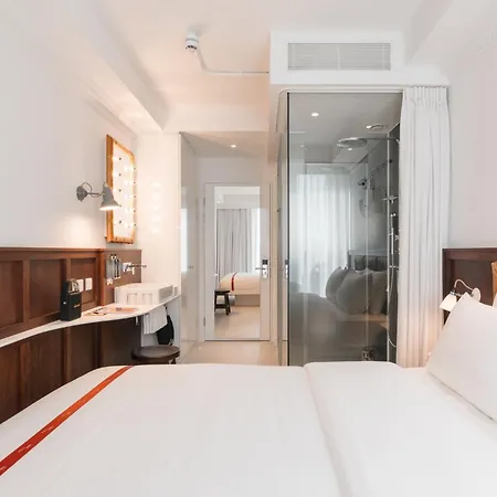 Ruby Stella Hotel Londen