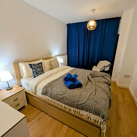 Charming 2-bedroom Canary Wharf - * London