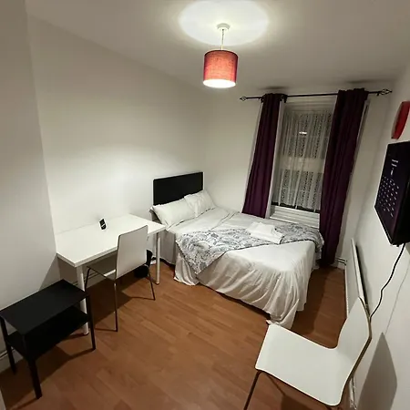 New Court House Apartment *
