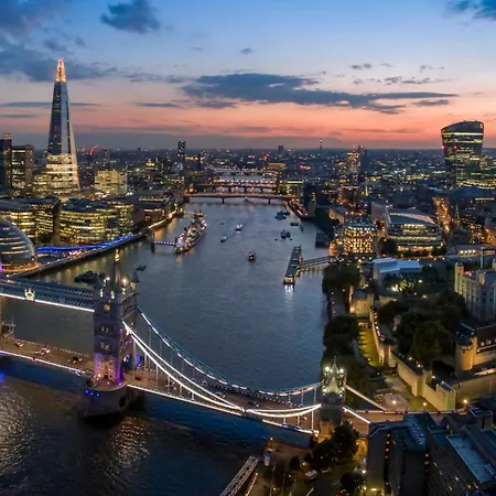 Elegance Suits 20 Minutes To * London