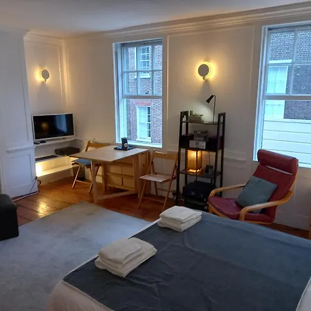 Large Bright Soho Flat With Large Terrace London