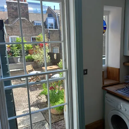 Large Bright Soho Flat With Large Terrace London