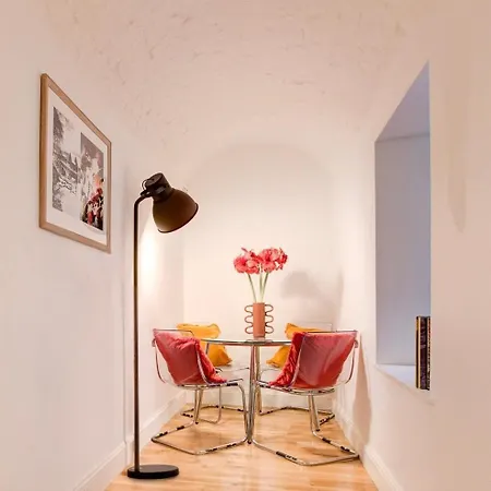 1 Bdr Flat In Marylebone *