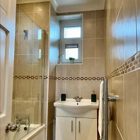 Apartment 2 Bedroom Flat Bermondsey Tower Bridge London
